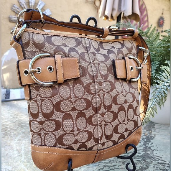 Coach Canvas And Leather Shoulder Bag - Picture 4 of 11